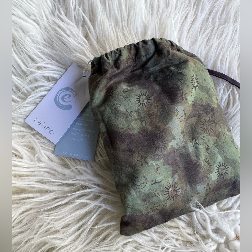 JOHNNY WAS Calme Small Space Camo YOGA Towel